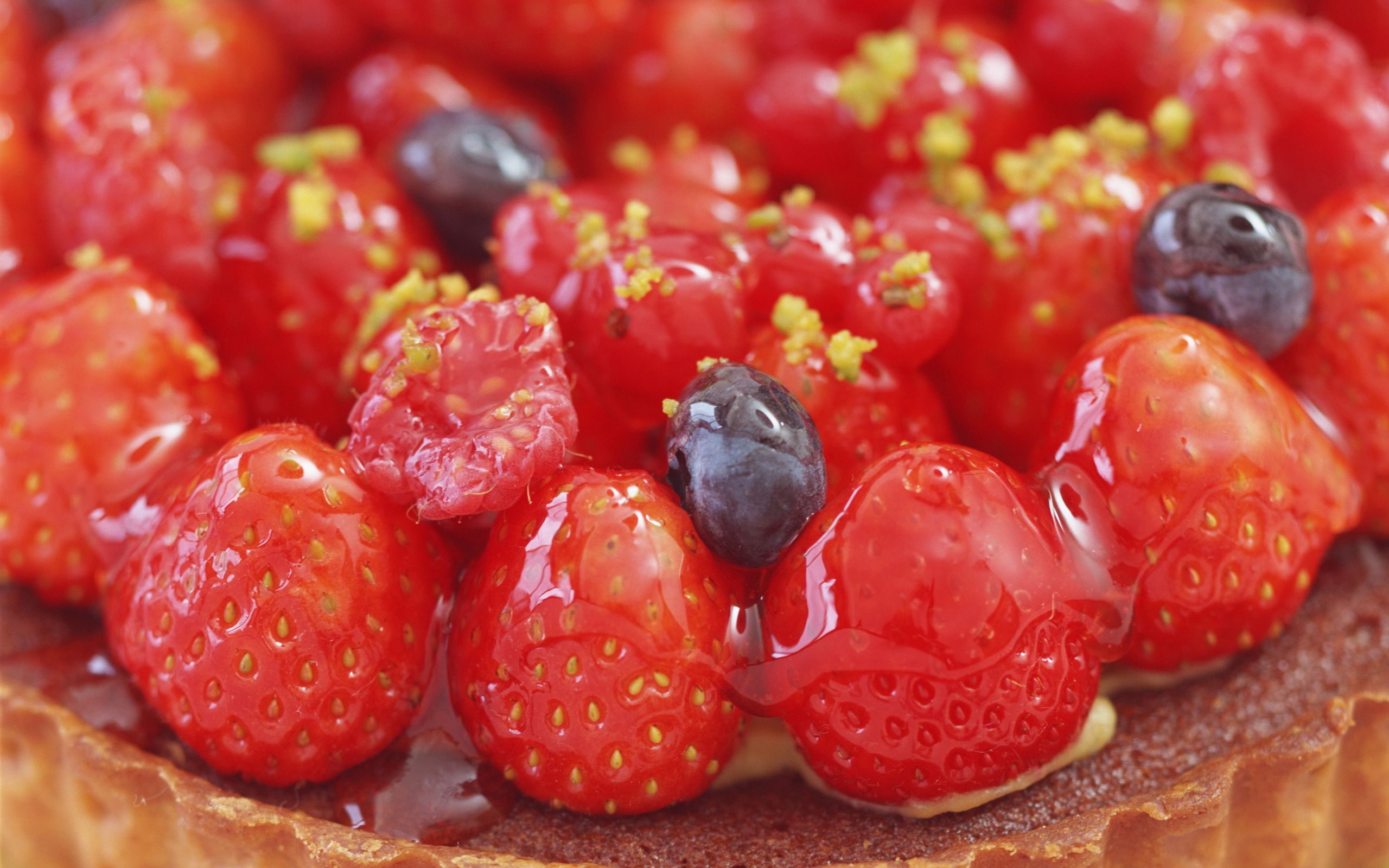 草莓蛋糕高清图片壁纸