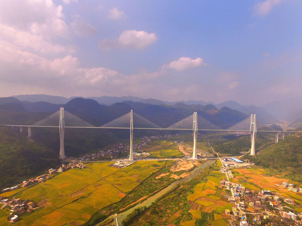世界最大跨径多塔斜拉桥建成 主跨达380米